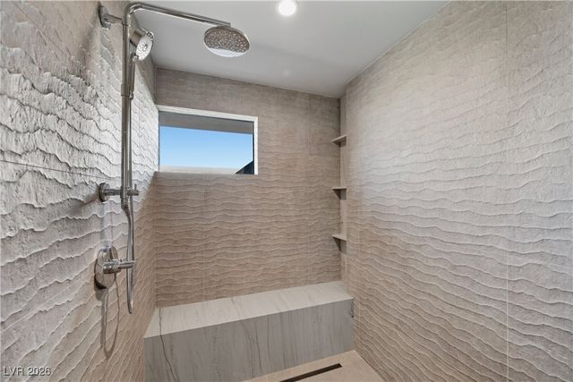 716 Dragon Peak Drive, Henderson, NV 89012