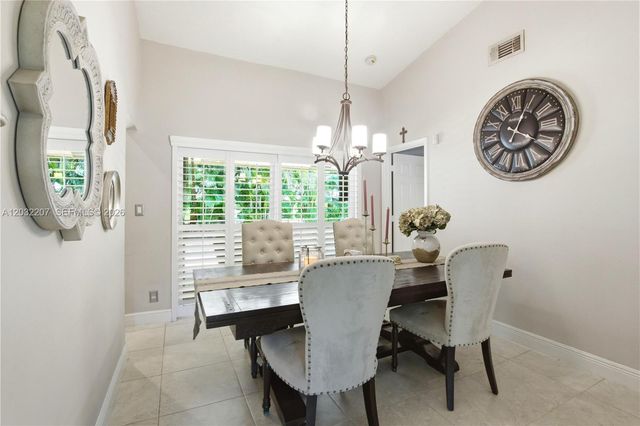 5940 NW 52nd St, Coral Springs, FL 33067