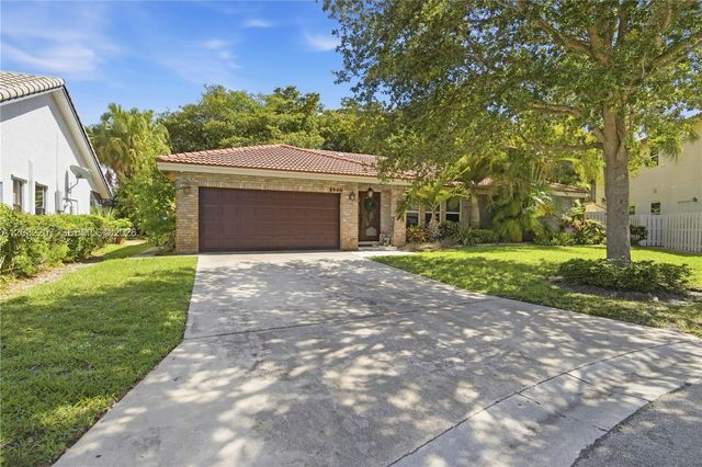 5940 NW 52nd St, Coral Springs, FL 33067