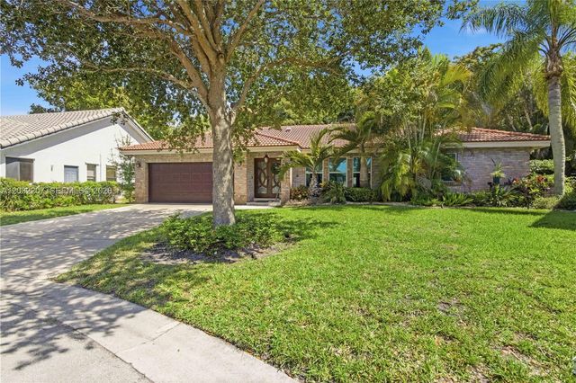 5940 NW 52nd St, Coral Springs, FL 33067