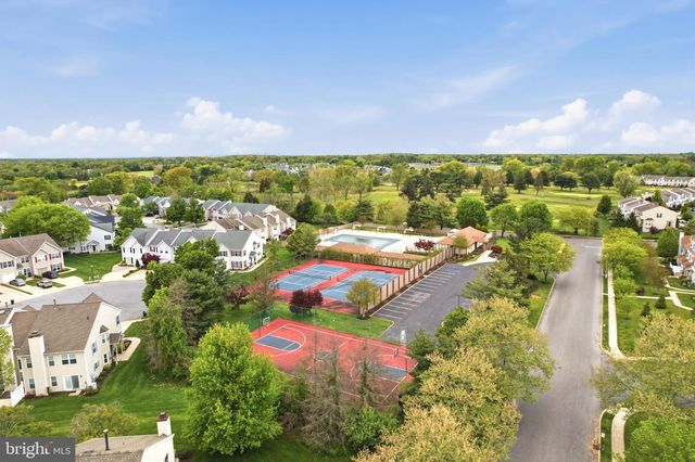 2102 DORAL DR, Blackwood, NJ 08012