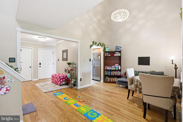 2102 DORAL DR, Blackwood, NJ 08012