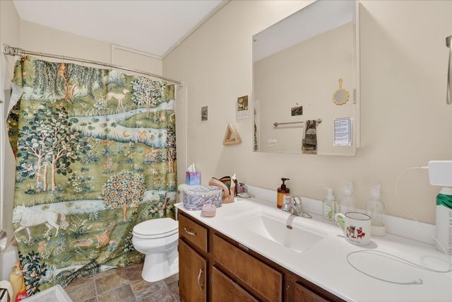 176 Oakhurst Avenue, Kalamazoo, MI 49001