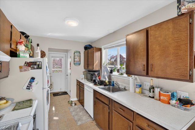 176 Oakhurst Avenue, Kalamazoo, MI 49001