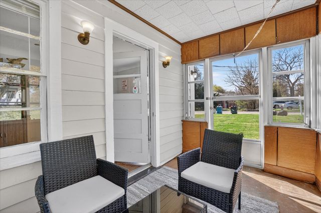 176 Oakhurst Avenue, Kalamazoo, MI 49001