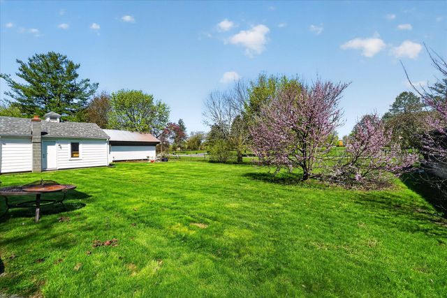 176 Oakhurst Avenue, Kalamazoo, MI 49001