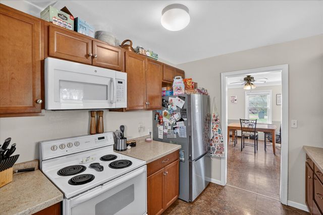 176 Oakhurst Avenue, Kalamazoo, MI 49001