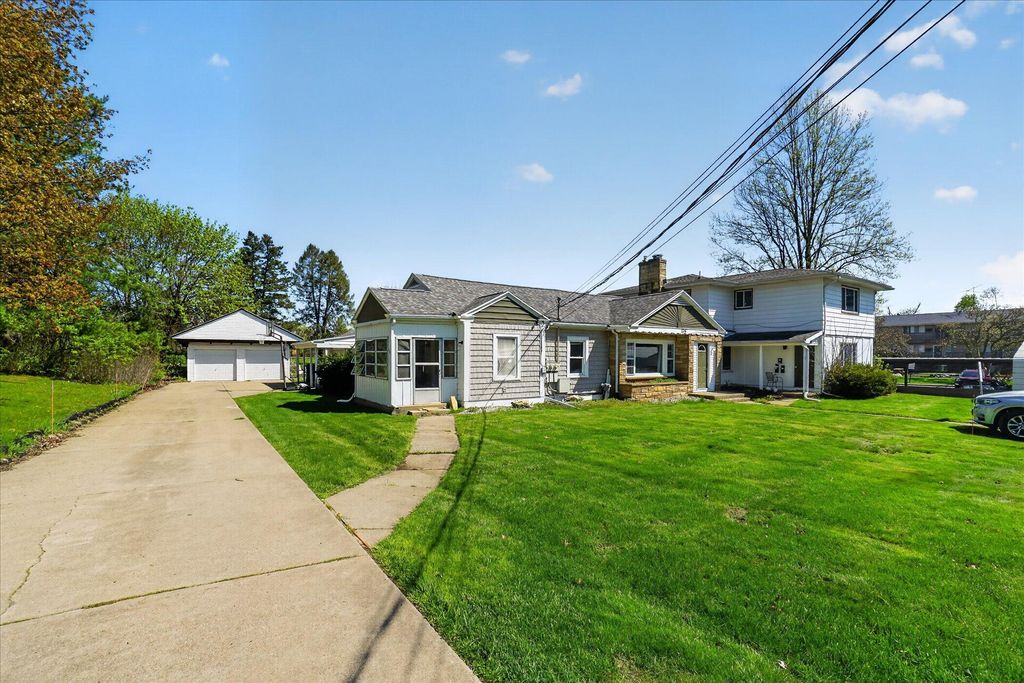 176 Oakhurst Avenue, Kalamazoo, MI 49001