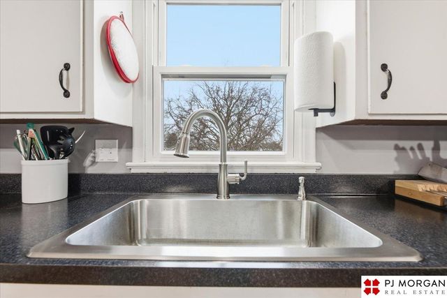 12224 N Street, Omaha, NE 68137