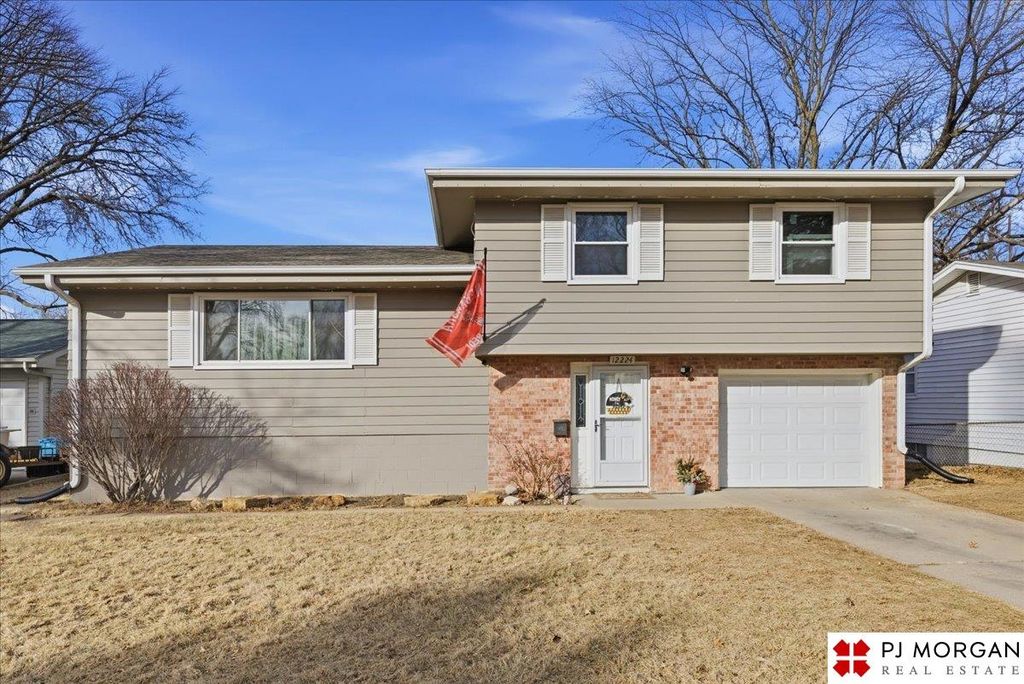 12224 N Street, Omaha, NE 68137