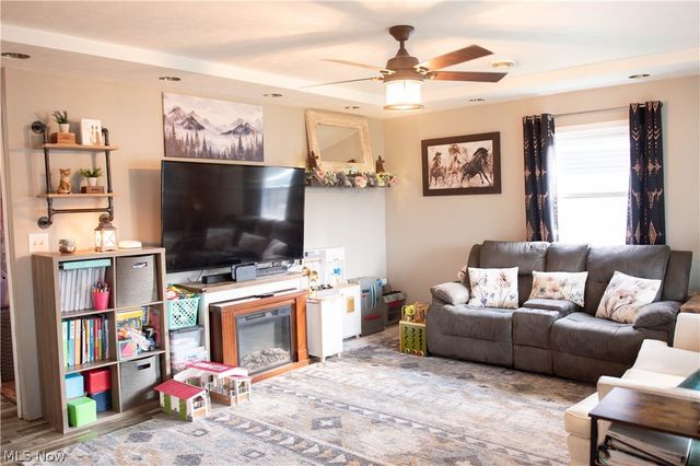 12197 Melody Lane, Grafton, OH 44044