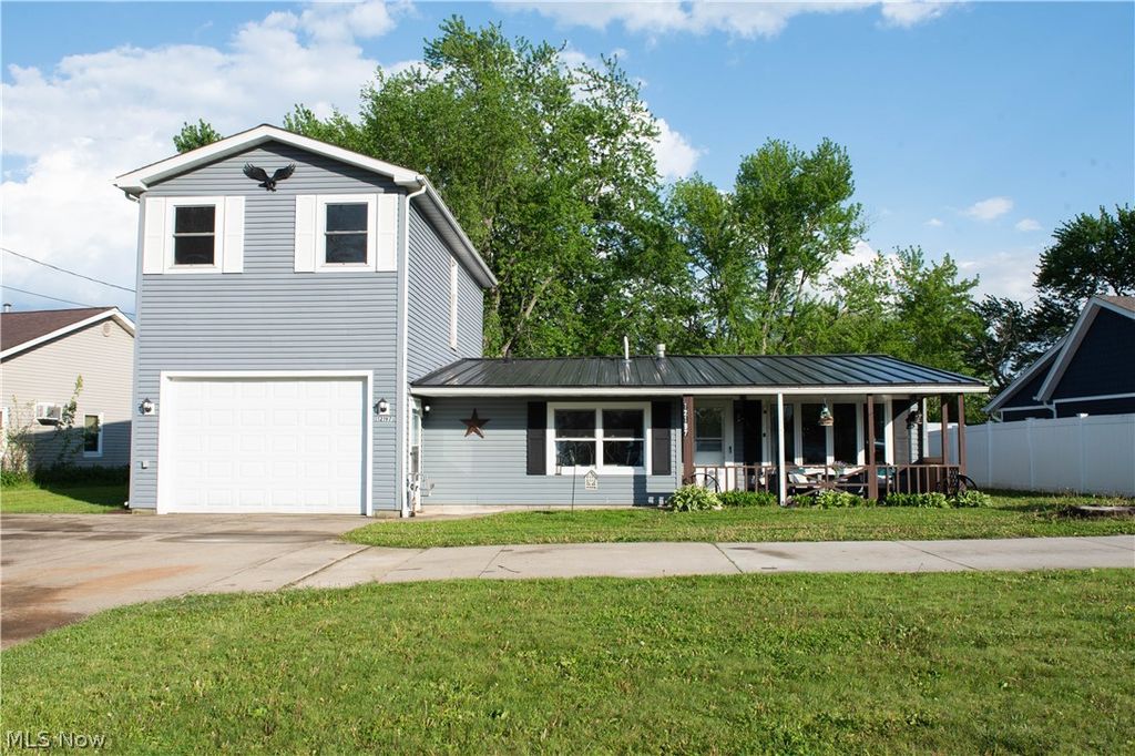 12197 Melody Lane, Grafton, OH 44044