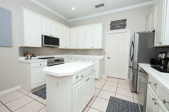 421 WOODCREST STREET, Winter Springs, FL 32708