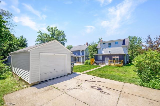 247 Highland Avenue, Wadsworth, OH 44281