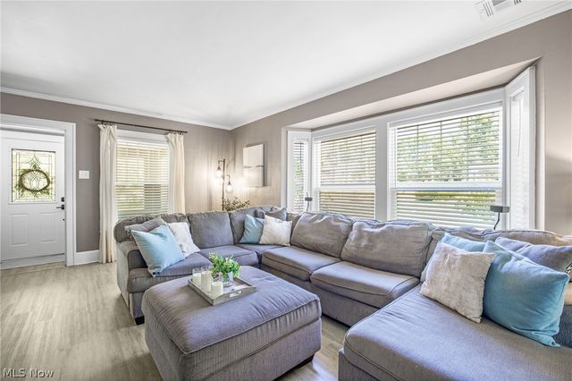 247 Highland Avenue, Wadsworth, OH 44281