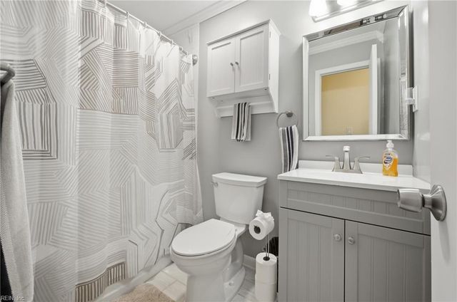 414 Chinaberry CIR, Virginia Beach, VA 23454