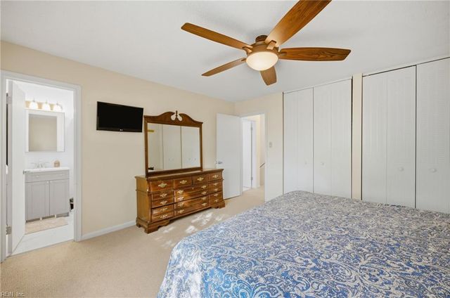 414 Chinaberry CIR, Virginia Beach, VA 23454