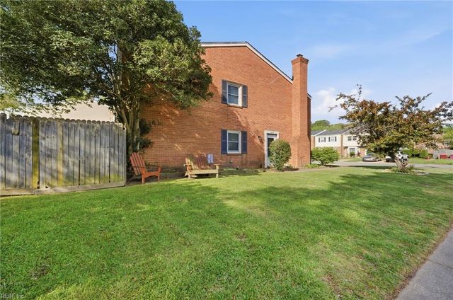 414 Chinaberry CIR, Virginia Beach, VA 23454