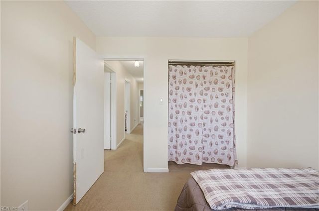 414 Chinaberry CIR, Virginia Beach, VA 23454