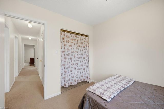 414 Chinaberry CIR, Virginia Beach, VA 23454