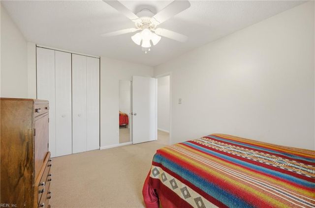 414 Chinaberry CIR, Virginia Beach, VA 23454