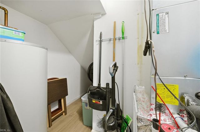 414 Chinaberry CIR, Virginia Beach, VA 23454