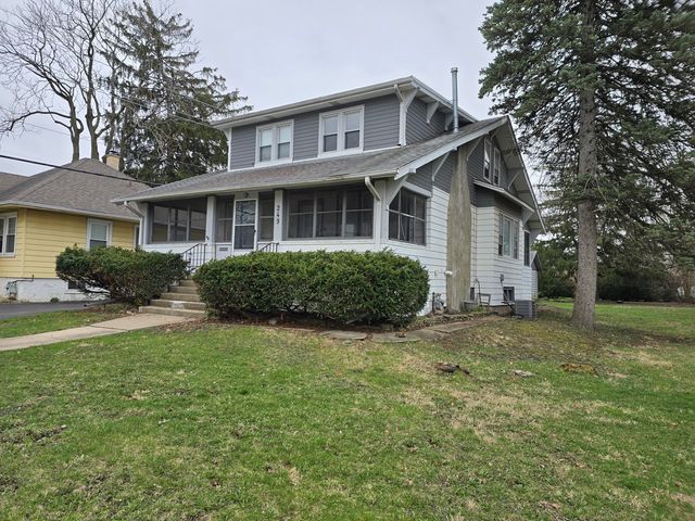 249 E Park Boulevard 1, Villa Park, IL 60181