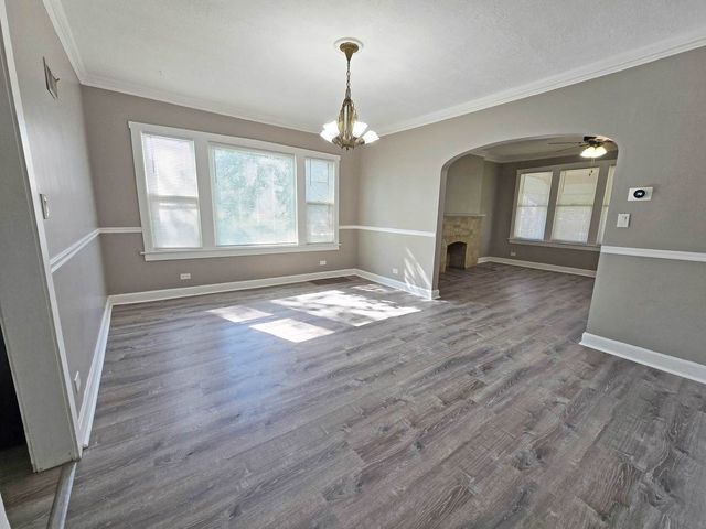 249 E Park Boulevard 1, Villa Park, IL 60181