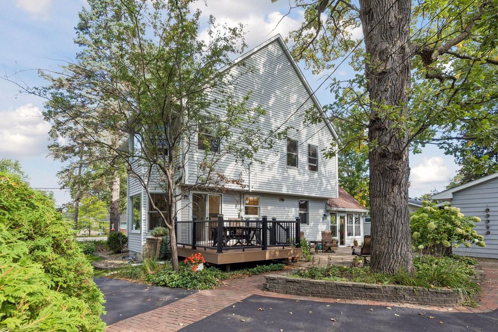 730 County Road B2 W, Roseville, MN 55113 — photo 3