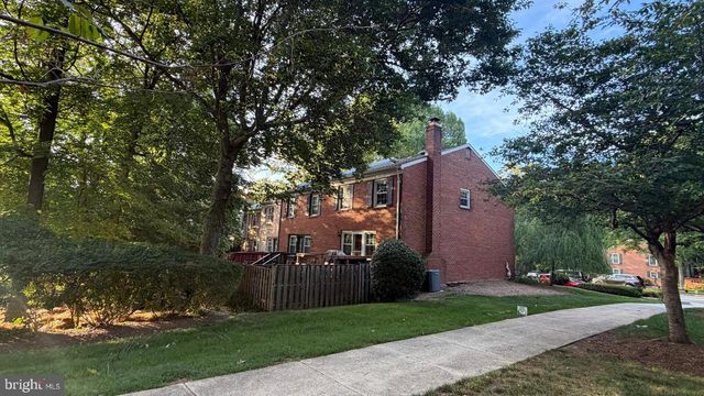 1501 CARLYLE DR, Crofton, MD 21114