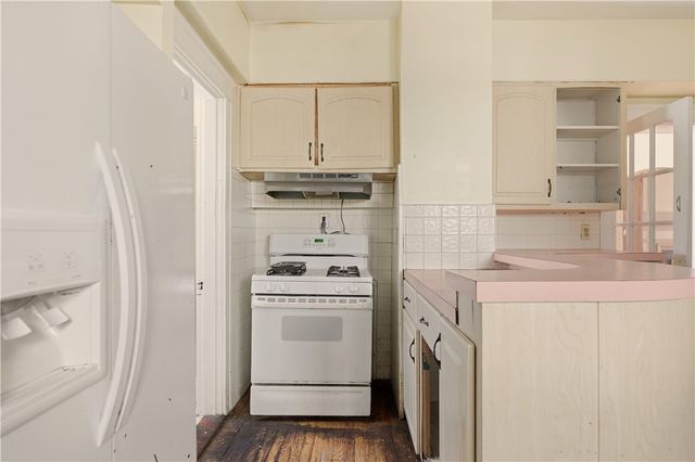 5 Lowden Street, Pawtucket, RI 02860