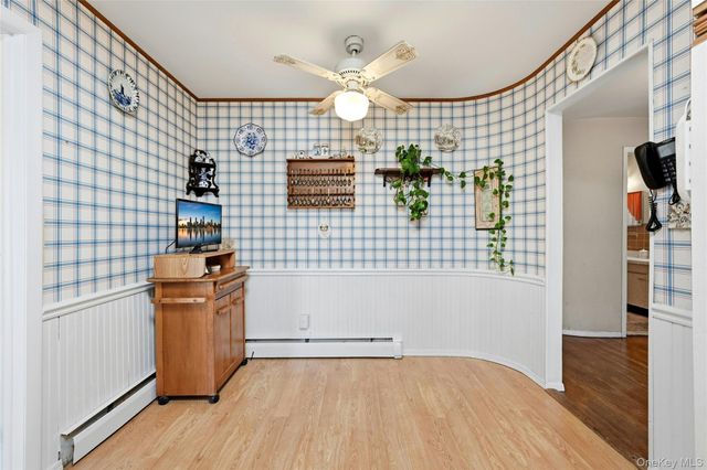 19 Duke Place, Glen Cove, NY 11542