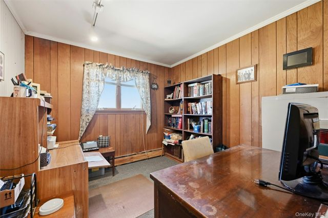 19 Duke Place, Glen Cove, NY 11542