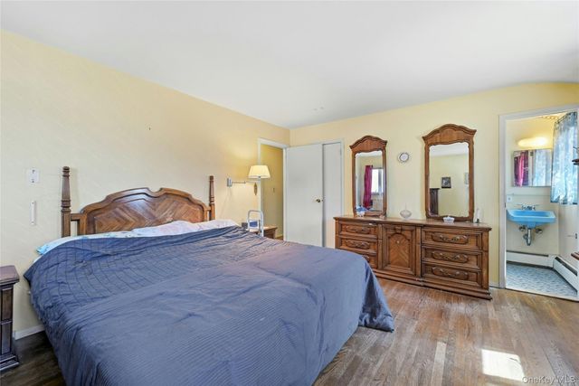 19 Duke Place, Glen Cove, NY 11542