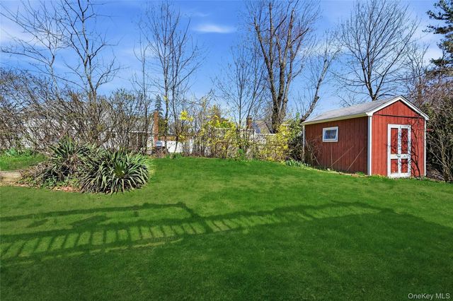 19 Duke Place, Glen Cove, NY 11542