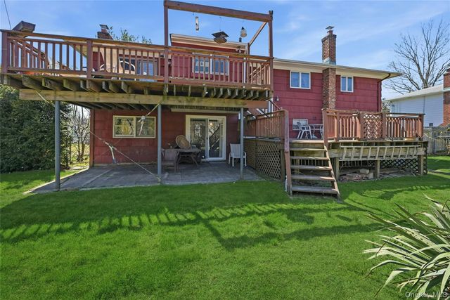 19 Duke Place, Glen Cove, NY 11542