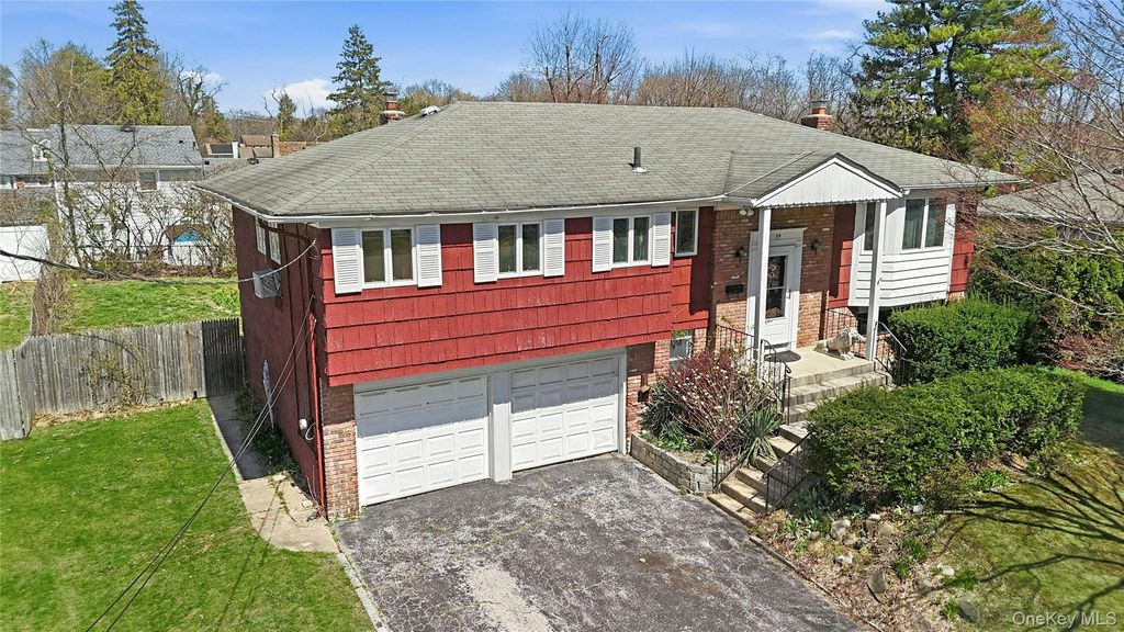 19 Duke Place, Glen Cove, NY 11542