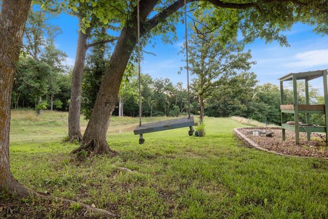 127 Skyveiw Road, Urbana, MO 65767