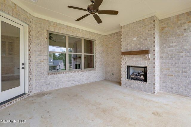 104 Brents Crossing, Clinton, MS 39056
