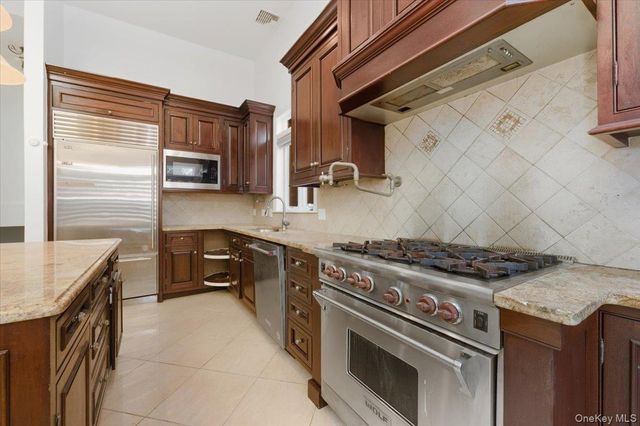 15920 82nd Street, Howard Beach, NY 11414