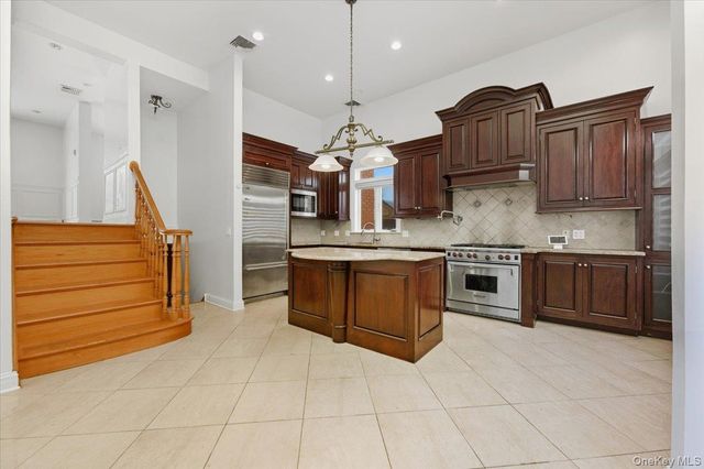 15920 82nd Street, Howard Beach, NY 11414