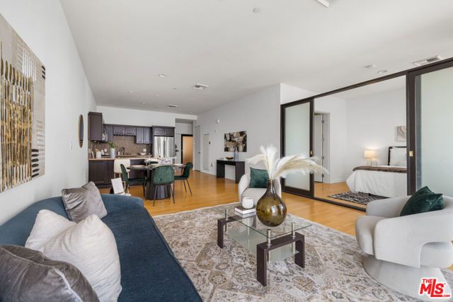 801 S Grand Avenue 1508, Los Angeles, CA 90017