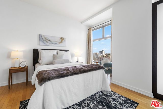 801 S Grand Avenue 1508, Los Angeles, CA 90017