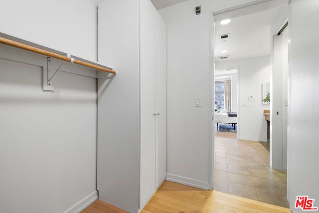 801 S Grand Avenue 1508, Los Angeles, CA 90017