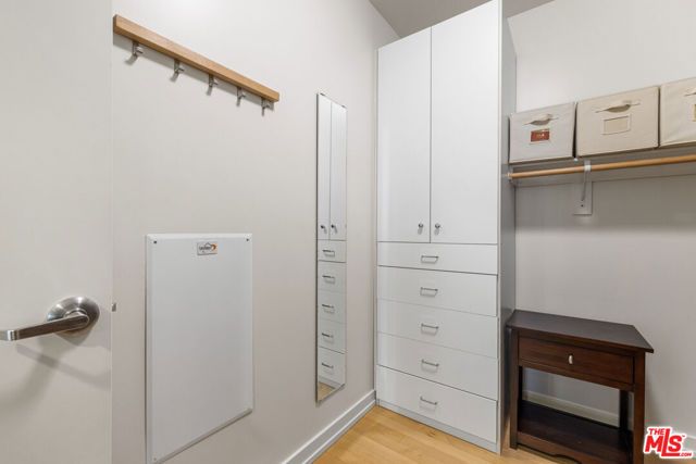 801 S Grand Avenue 1508, Los Angeles, CA 90017