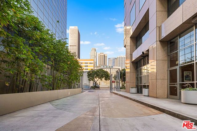 801 S Grand Avenue 1508, Los Angeles, CA 90017