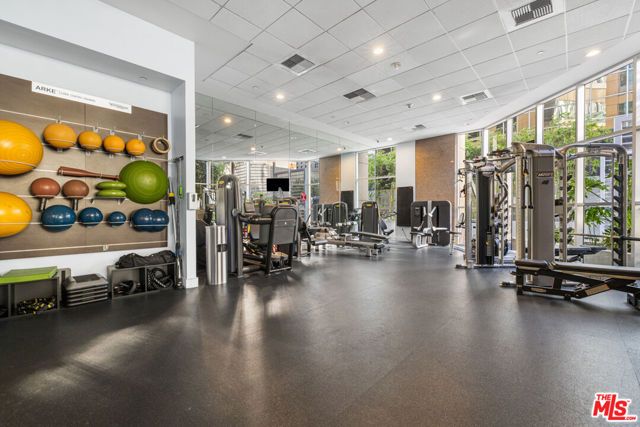 801 S Grand Avenue 1508, Los Angeles, CA 90017