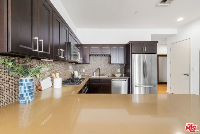 801 S Grand Avenue 1508, Los Angeles, CA 90017