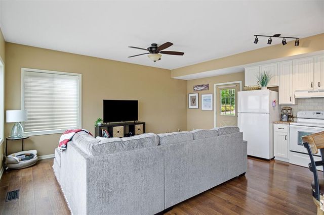 912 Kewin Street, Altoona, WI 54720