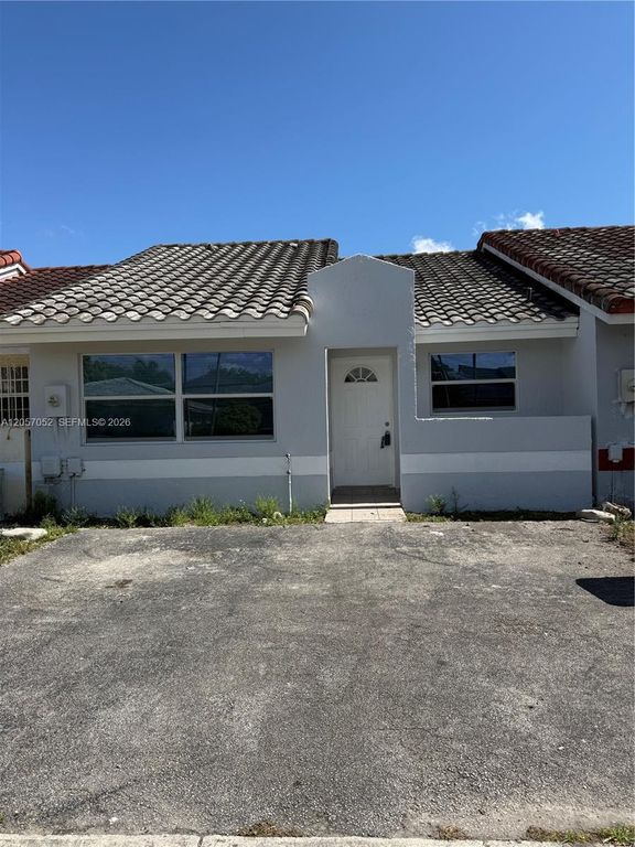 Image 1 of property listing at 1115 SE 13 AVE, Homestead, FL 33035